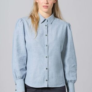 Blusa de mujer con manga abullonada