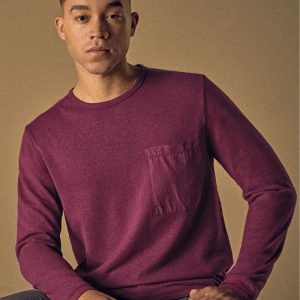 Camiseta manga larga con bolsillo para hombre